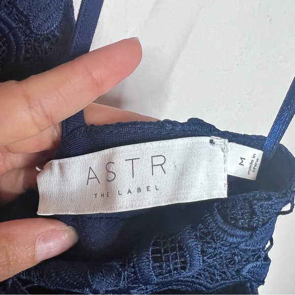 ASTR THE LABEL Lace Romper. Size Medium - Picture 7 of 9